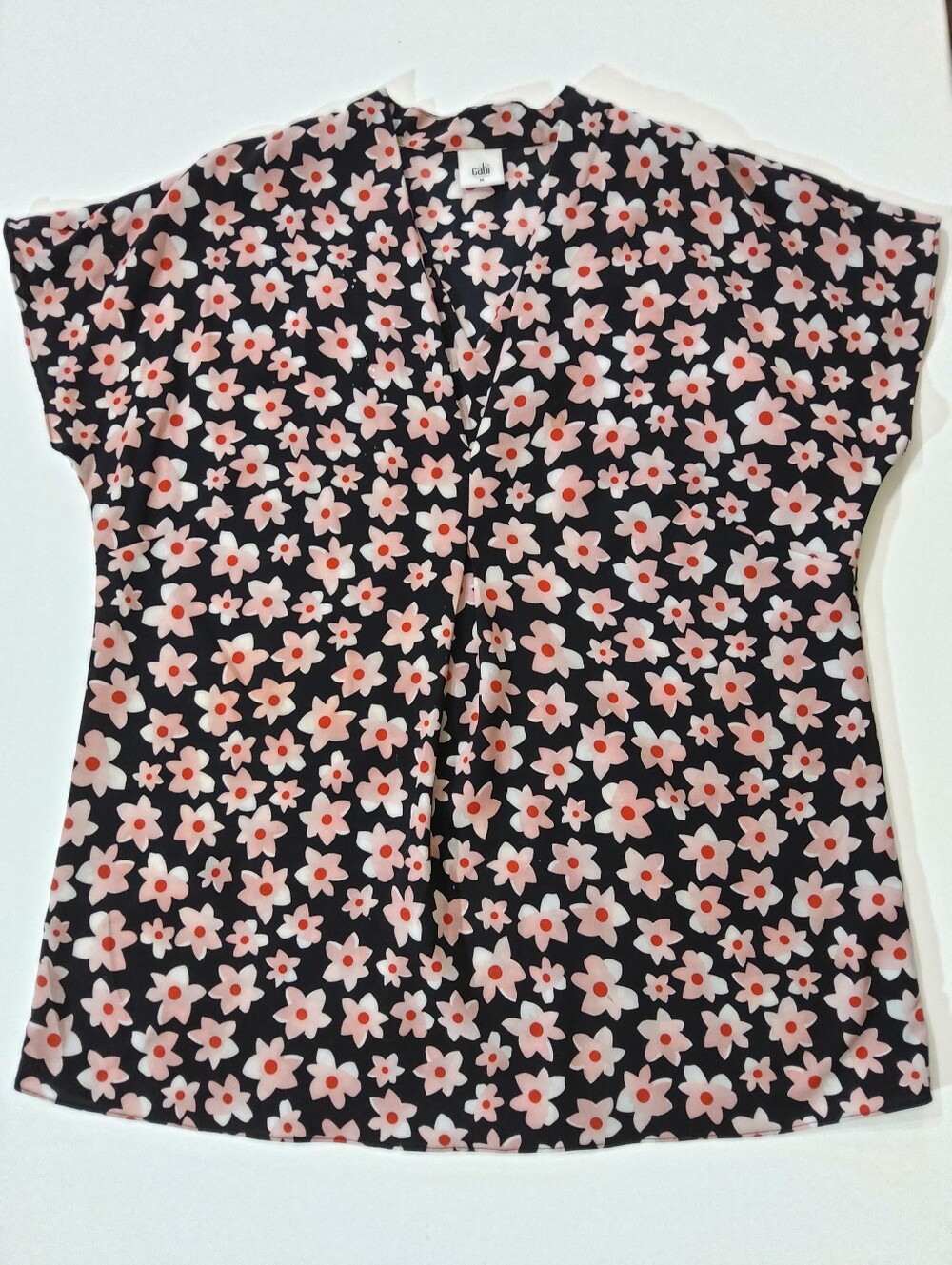 Cabi Harmony Tunic Blouse Womens Medium Black Pink Red Floral Cottagecore Top